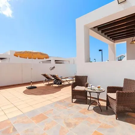 Rosa Blanca Villa *